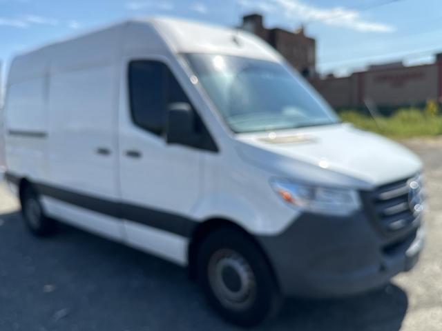  Salvage Mercedes-Benz Sprinter