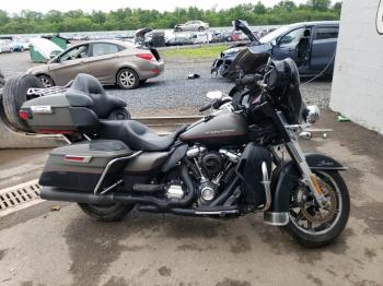  Salvage Harley-Davidson Fl