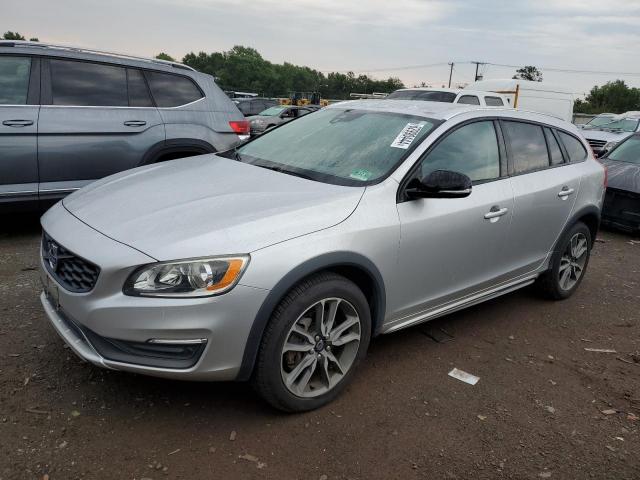  Salvage Volvo V60