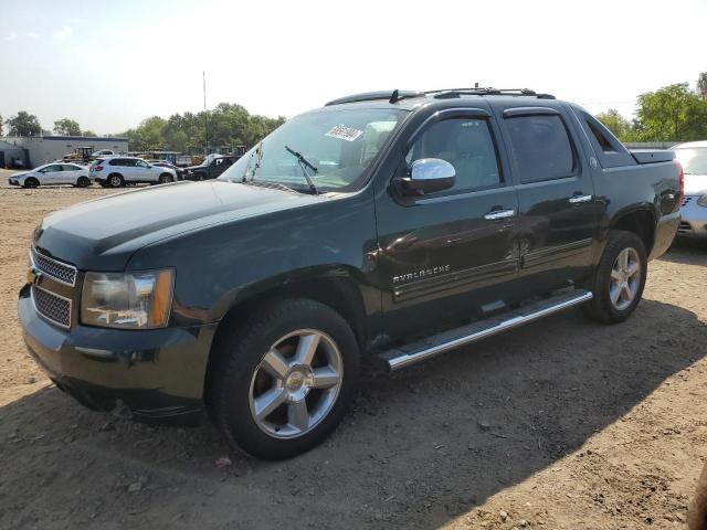  Salvage Chevrolet Avalanche