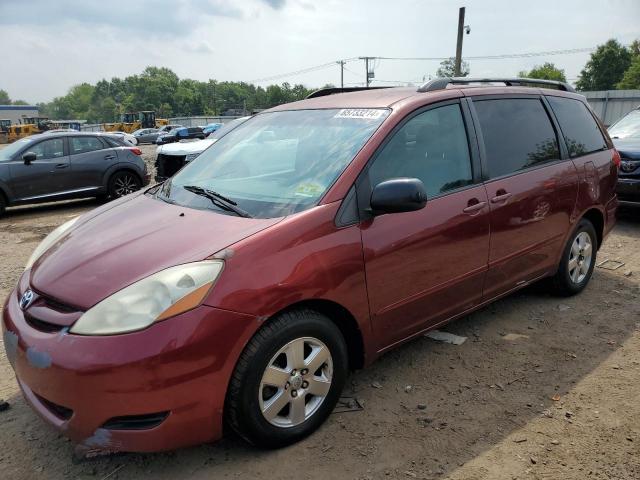  Salvage Toyota Sienna