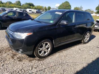  Salvage Mitsubishi Outlander