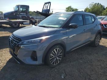  Salvage Nissan Kicks