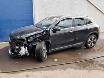  Salvage Mercedes-Benz GLA