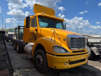  Salvage Freightliner Convention