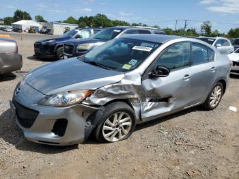  Salvage Mazda 3