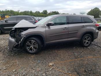  Salvage Toyota Highlander