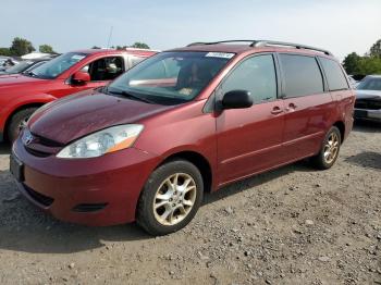  Salvage Toyota Sienna