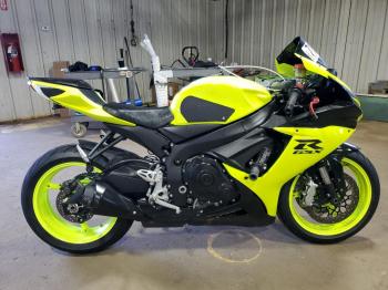  Salvage Suzuki Gsxr600