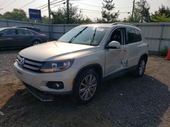  Salvage Volkswagen Tiguan