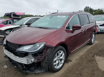  Salvage Chrysler Pacifica