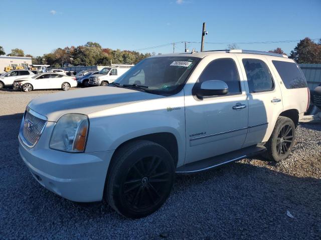  Salvage GMC Yukon