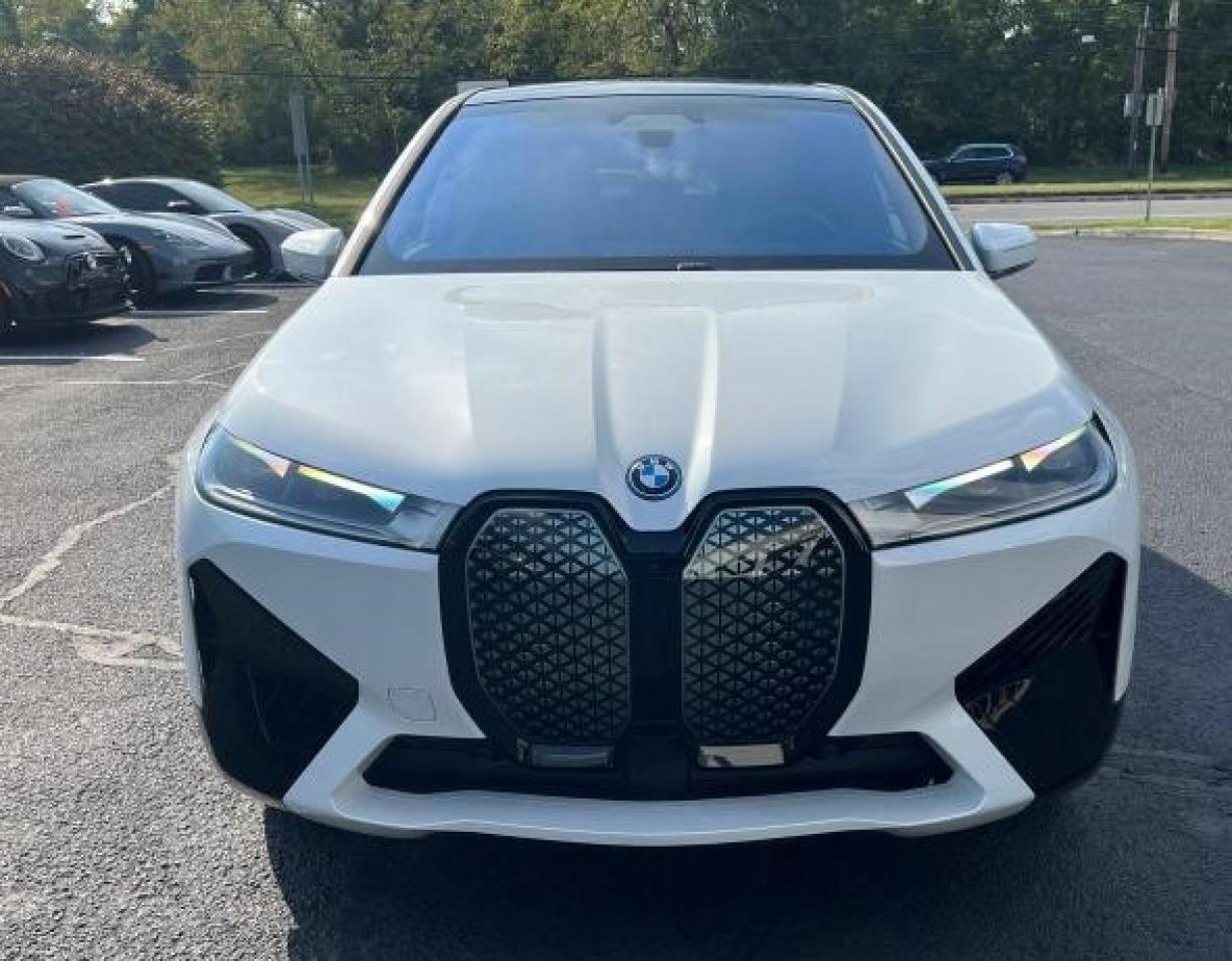 BMW Ix Xdrive5 Xdrive50 Image 10
