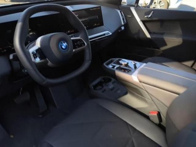 BMW Ix Xdrive5 Xdrive50 Image 3