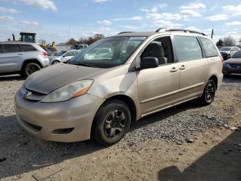  Salvage Toyota Sienna