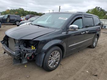  Salvage Chrysler Minivan