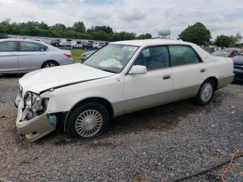  Salvage Toyota Crown Limi