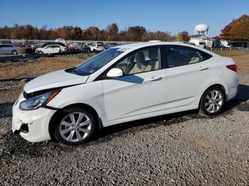  Salvage Hyundai ACCENT