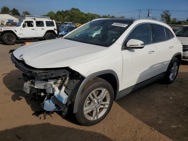  Salvage Mercedes-Benz GLA