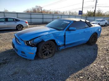  Salvage Ford Mustang