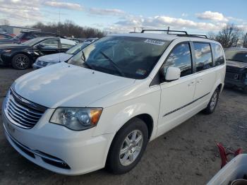  Salvage Chrysler Minivan