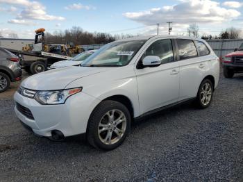  Salvage Mitsubishi Outlander