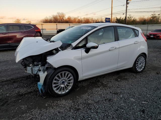  Salvage Ford Fiesta