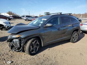  Salvage Hyundai TUCSON