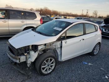  Salvage Ford Fiesta