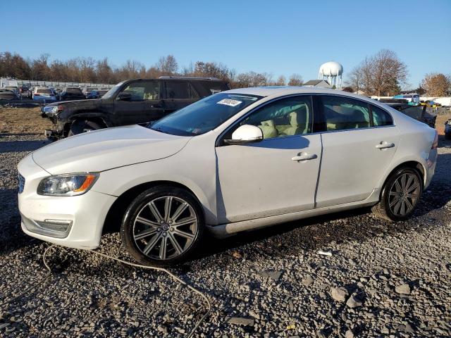  Salvage Volvo S60