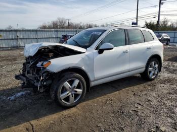  Salvage Volkswagen Touareg