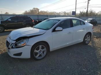  Salvage Volvo S60