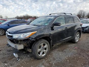  Salvage Toyota Highlander