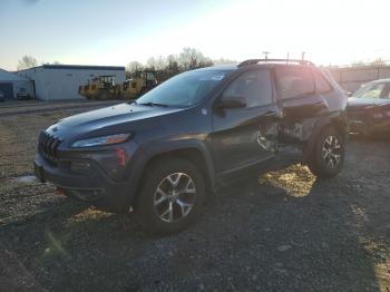  Salvage Jeep Cherokee