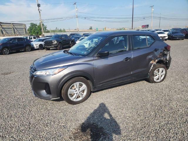  Salvage Nissan Kicks