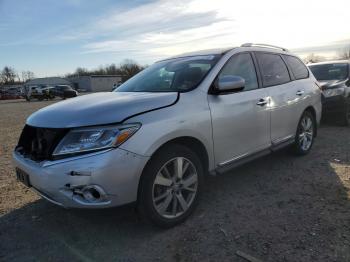  Salvage Nissan Pathfinder