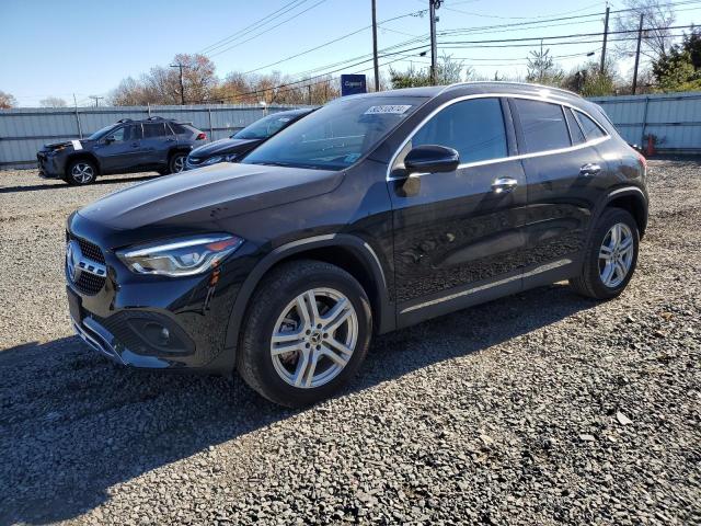  Salvage Mercedes-Benz GLA