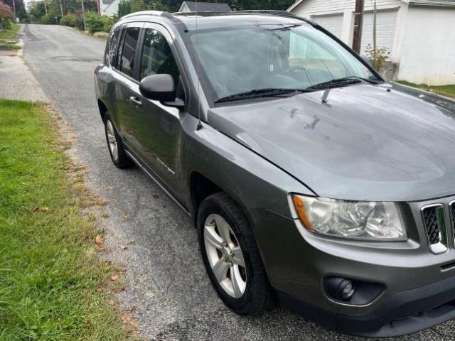  Salvage Jeep Compass