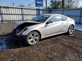  Salvage Hyundai Genesis