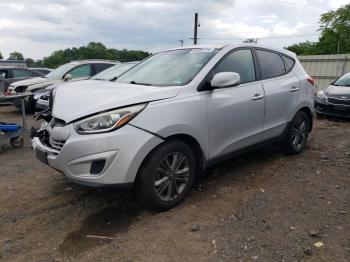  Salvage Hyundai TUCSON