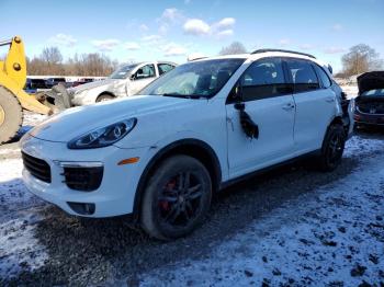  Salvage Porsche Cayenne