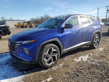  Salvage Hyundai TUCSON