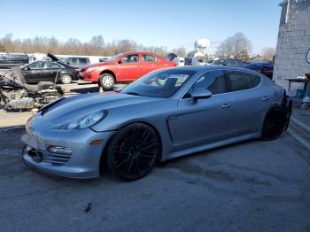  Salvage Porsche Panamera