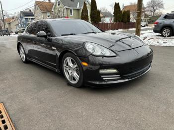  Salvage Porsche Panamera