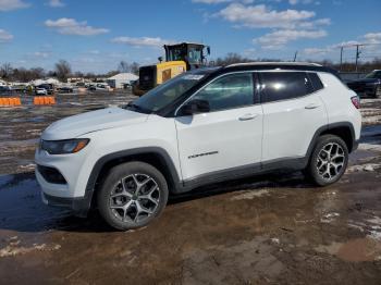  Salvage Jeep Compass