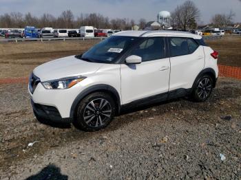  Salvage Nissan Kicks