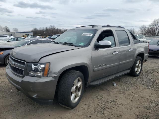  Salvage Chevrolet Avalanche