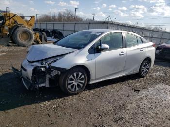  Salvage Toyota Prius