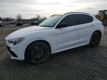  Salvage Alfa Romeo Stelvio