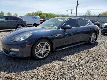  Salvage Porsche Panamera